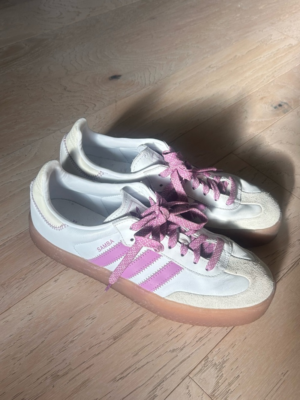 ADIDAS White Leather Sneaker Interior Detail